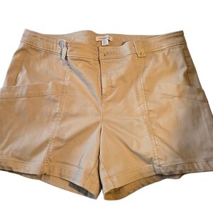 Liz Claiborne Women's Cargo Chino Style Shorts in Khaki 16W EUC